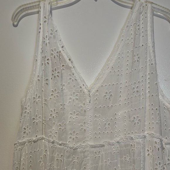 Johnny was Etheral white dress eyelet and silk and cotton and slip - Picture 8 of 16